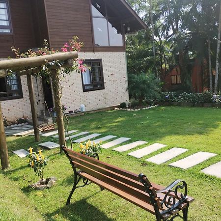 Casa de campo Rosa dos ventos Rodeio Exterior foto